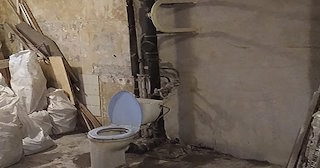 Демонтаж сантехкабины в панельном доме - цена от 1045 рублей | Сварной-Пть